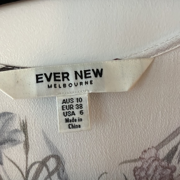 Ever New Melbourne White floral camisole (size USA 6) - Picture 4 of 6